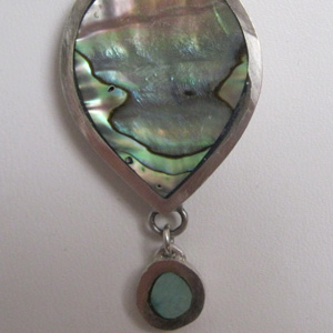 Large Raindrop with Circle Drop Pendant